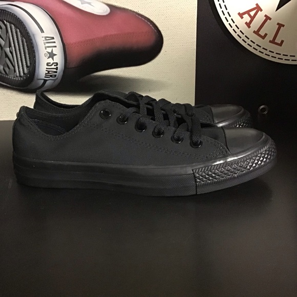 Converse Women's Chuck Taylor Black Low Top - Picture 2 of 7